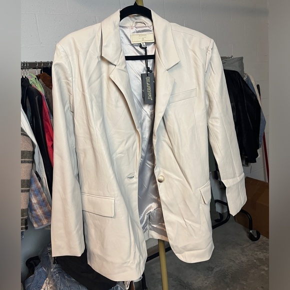 BlankNYC Revolve Bare Essentials Vegan Leather Blazer - Picture 2 of 5